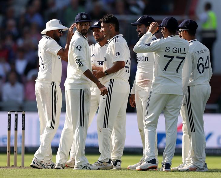 India Eyes Series Level As Oval Test Hangs In Balance