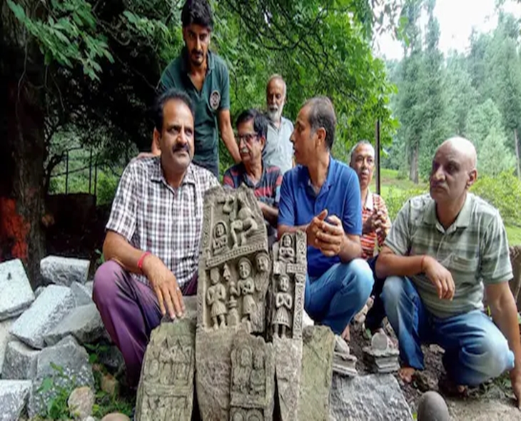 Archaeologists Find Ancient Idols In Jammu & Kashmir Spring