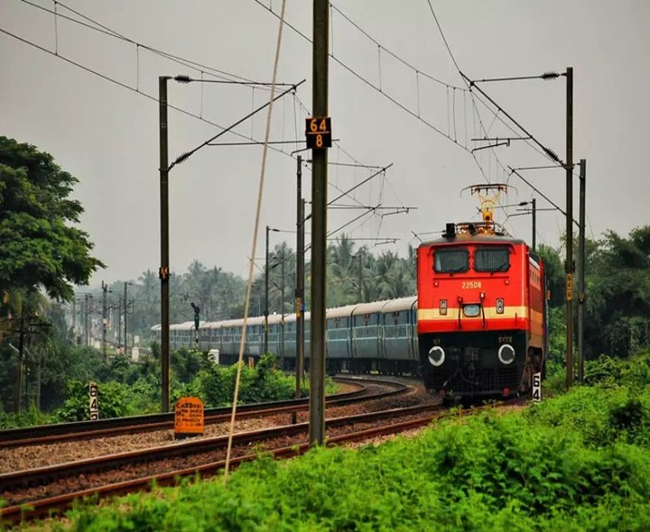 1,00,280 Water Complaints Filed Against Railways: Report