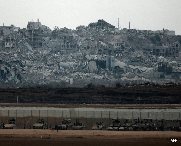 Israel Threatens Hamas Before Gaza City Offensive