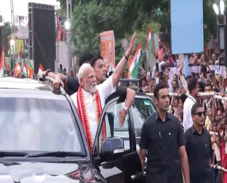 PM Modi Leads Ahmedabad Roadshow Before Mega Rally