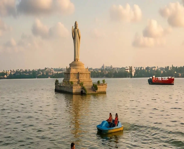 Beyond Boating: 6 Unique Adventures Near Hussain Sagar, Hyderabad