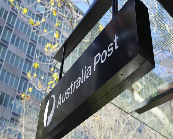 US Tariff Shift Halts Australia Post Shipments