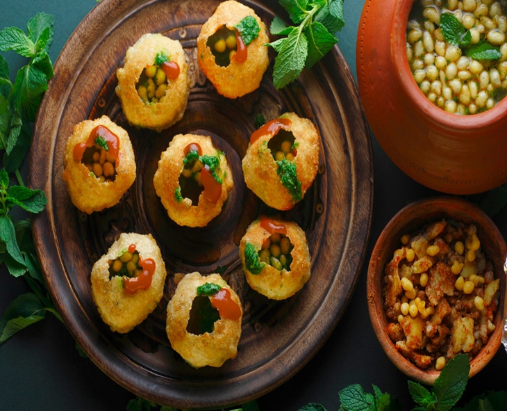 Pani Puri Stall in Hyderabad Serves For Just 90 Minutes Daily