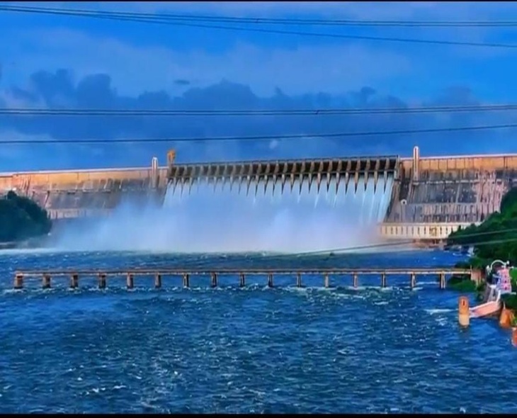 16 Crest Gates Open At Nizamsagar