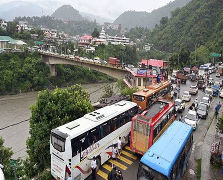 Rains Trigger 50-KM Traffic Jam On Chandigarh-Kullu NH