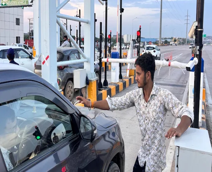 India’s First Unmanned Toll Plaza Faces Glitches