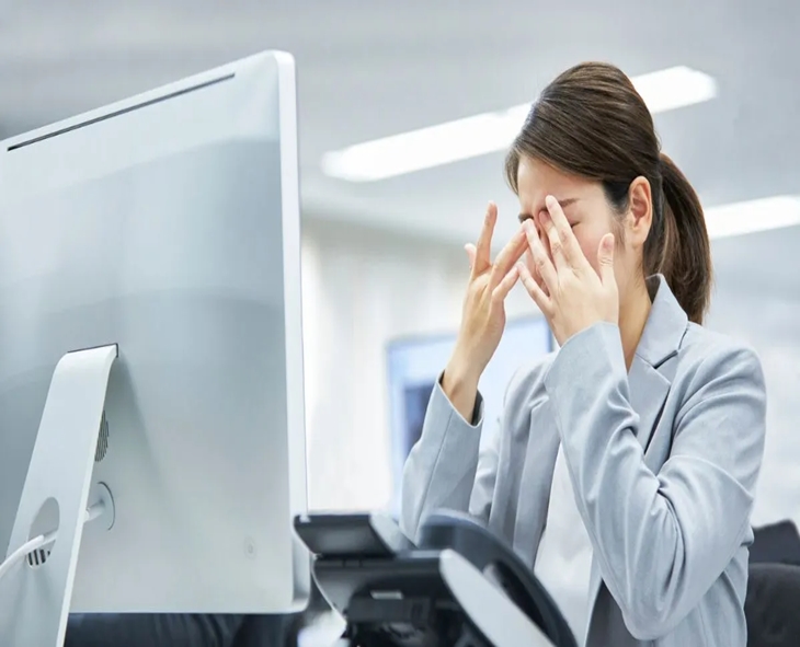 Daily Habits That Could Be Harming Your Eyesight