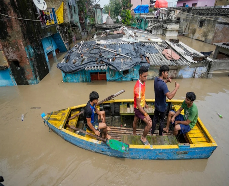 Delhi Flooded As Yamuna River Rises, Families Struggle To Cope