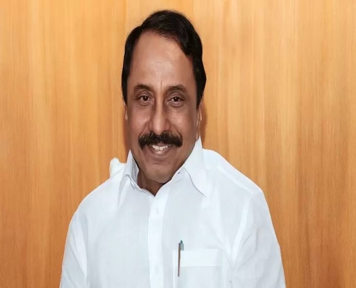 AIADMK leader Sengottaiyan Sacked Over AIADMK Unity Demands