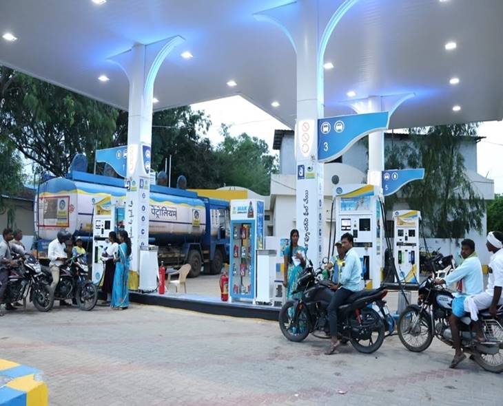 Women-Run Petrol Pump In TG’s Narayanpet Turns Profitable