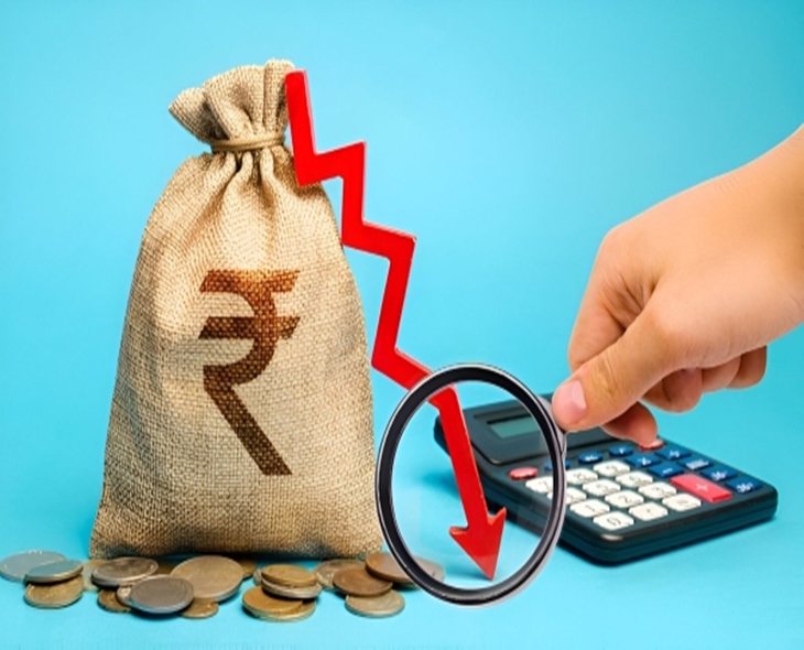 Rupee Slips Slightly Amid India-US Trade Talks