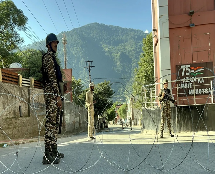 BREAKING: Suspected Blast In Jammu & Kashmir