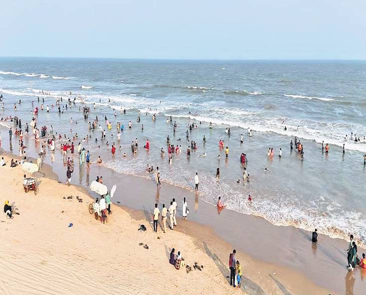 CM CBN To Felicitate Students At Suryalanka Beach