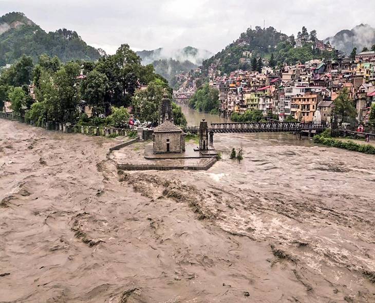 Monsoon Fury Leaves 448 Dead In Himachal Pradesh