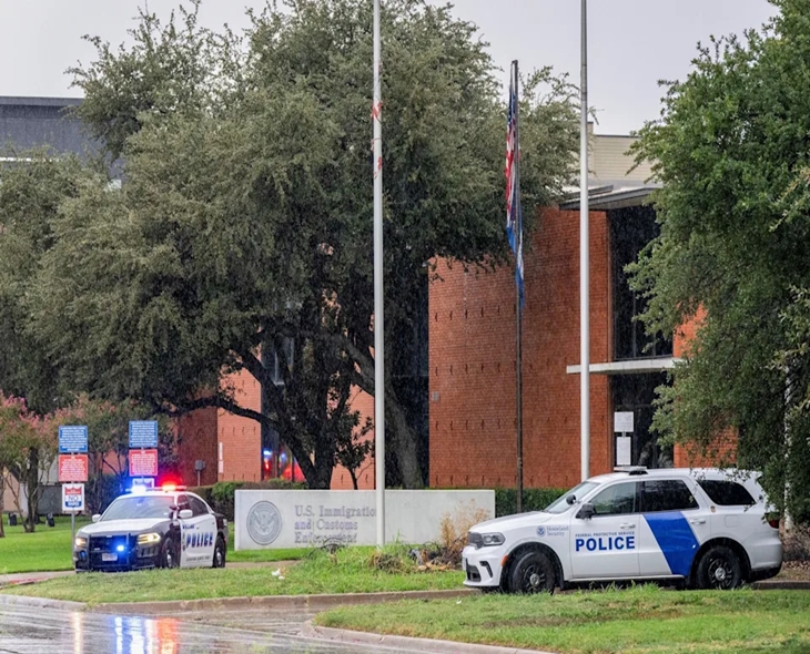 Sniper Targets US Immigration Facility, 2 Killed