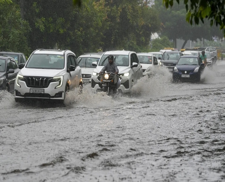 Hyderabad: Intense Thunderstorms To Persist For Next 2 Hours