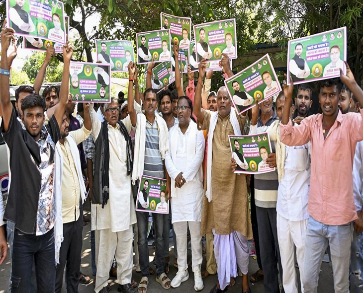RJD Empowers Lalu Prasad For Bihar Poll Picks