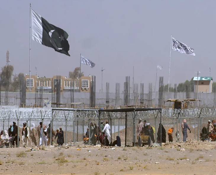 Clashes Erupt Between Pak & Afghan Forces At Border