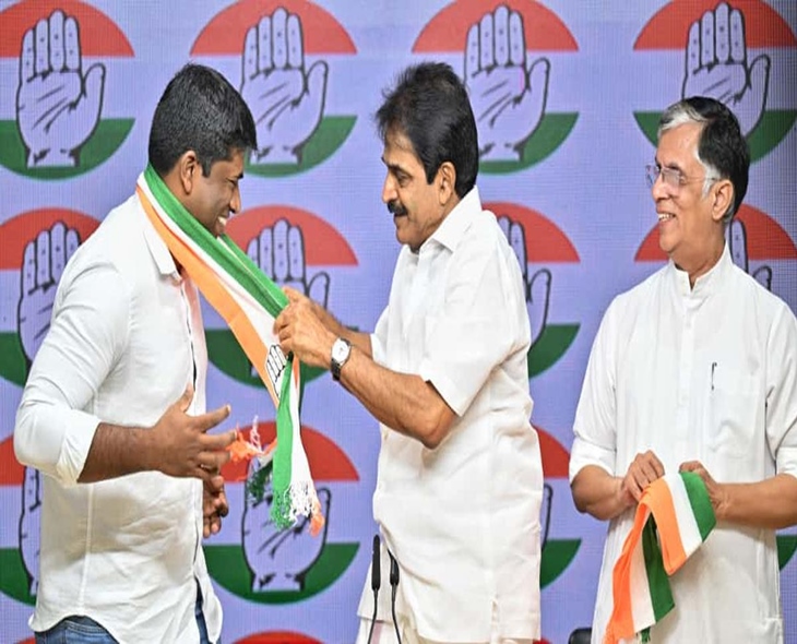 Ex-IAS Kannan Gopinathan Joins Congress Party