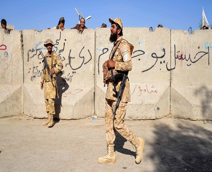 Pakistani Forces Clash With Afghan Taliban, Commander Killed
