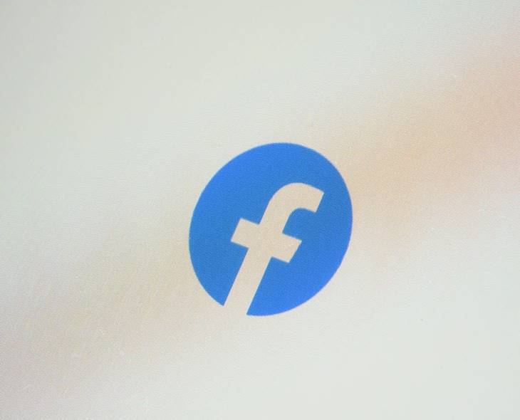 Meta AI Photo Suggestions Spark Major Privacy Concerns