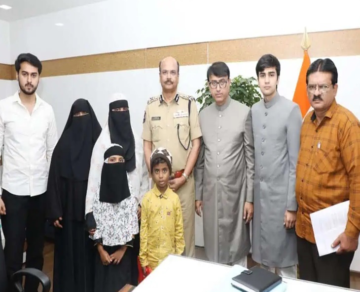Family of Rowdy Sheeter Riyaz Alleges Fake Encounter, Seeks Fair Probe