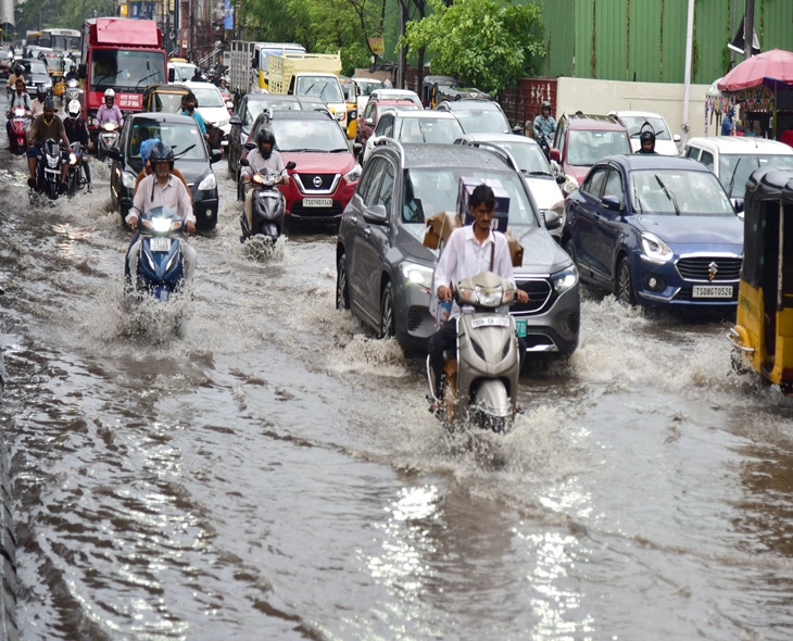 Cyclone Montha Brings Morning Rains To Hyderabad