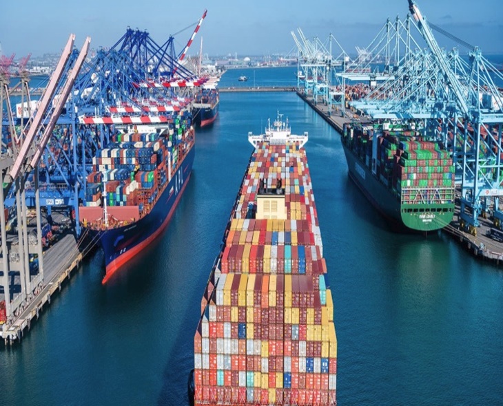 3rd-Danger Alert Issued For Kakinada Port Amid Moderate Rain