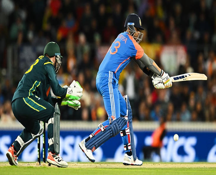 India In Trouble At 50/5 vs AUS In 2nd T20