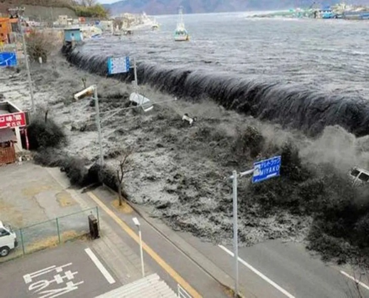 Northern Japan Hit By Strong Earthquake And Tsunami Warning