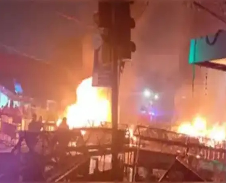 Car Explosion Near Delhi’s Red Fort Metro Station Sparks Fire