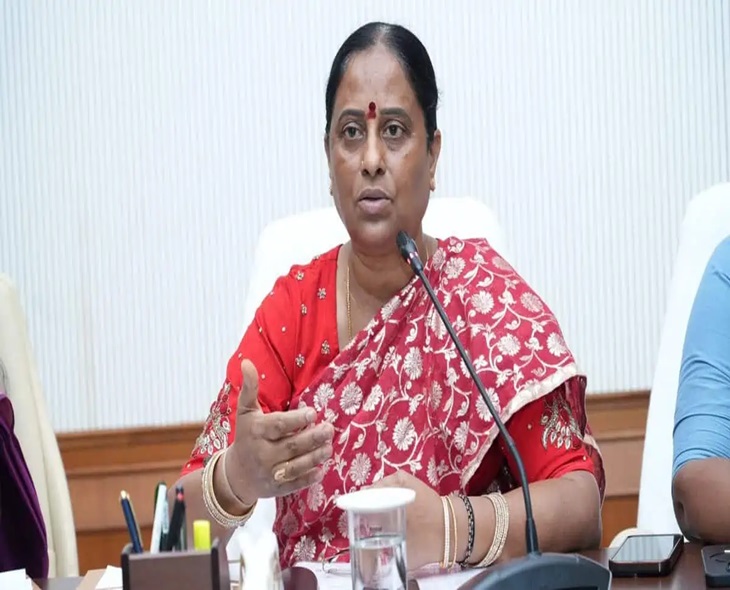 TG Min Konda Surekha Issues Public Apology To Actor Nag