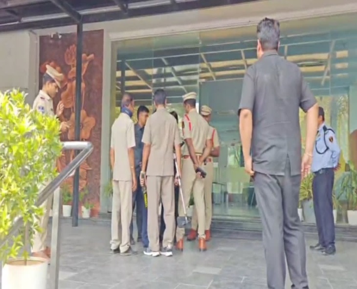 Bomb Squads Conduct Inspections In Hyderabad