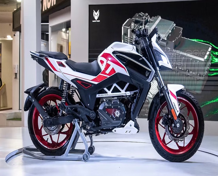 New Electric Bike With 4-Speed Gearbox And 172km Range