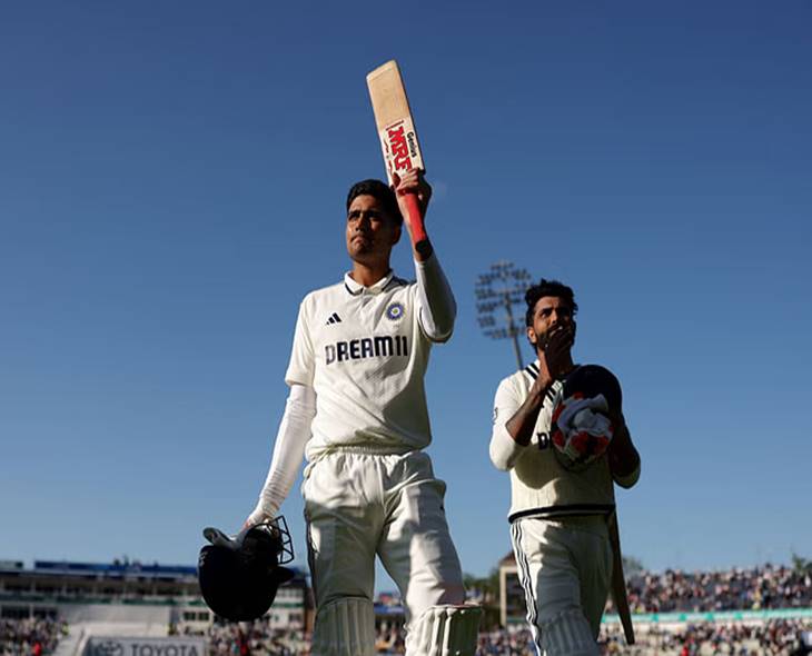 Shubman Admitted To ICU After Neck Injury In Kolkata Test