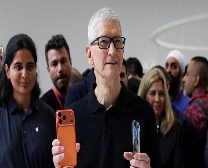 Apple CEO Tim Cook Will Not Leave Apple Soon