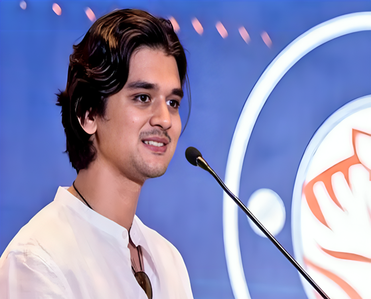 Scindia’s Son Injured After Hitting Chest On Car Sunroof