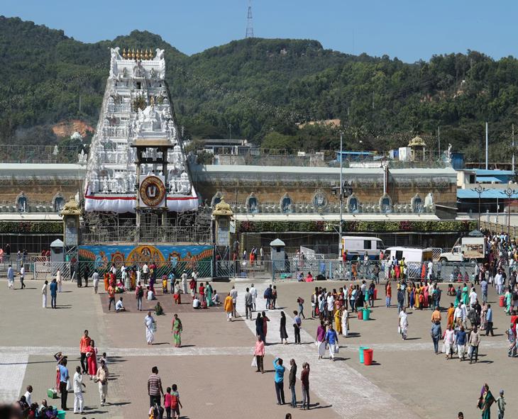 15-Hour Wait For Sarvadarshan At Tirumala