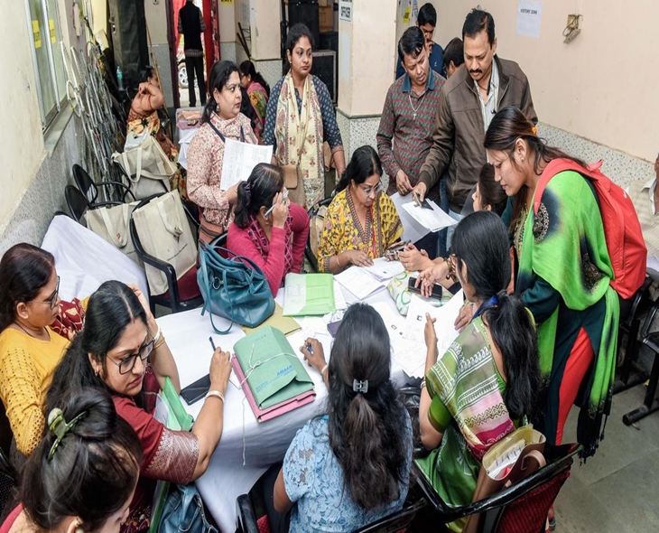 Can Bengal Meet SIR Deadline As 33 Lakh Notices Remain?