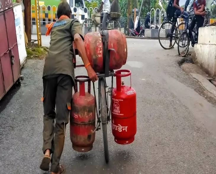 Commercial Gas Cylinder Prices Rise Sharply In India