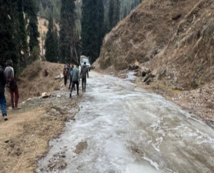 Army Vehicle Plunges Into Gorge In J&K, 10 Soldiers Killed