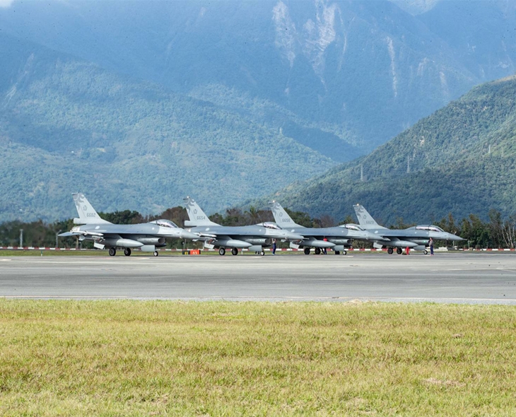 Taiwan Spots 5 PLA Jets, 5 PLAN Ships Near Territory