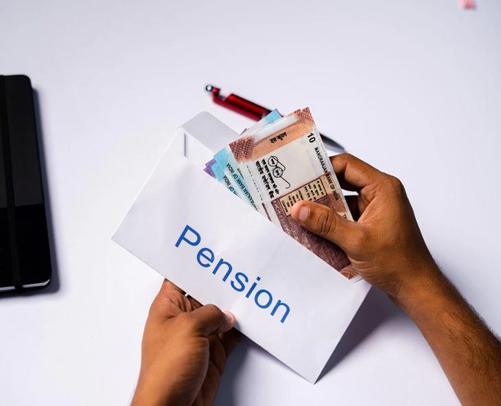 Govt Reveals Pensioner Numbers Under OPS And NPS