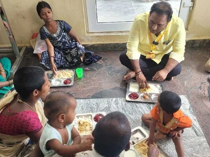 అన్న క్యాంటీన్‌ను పరిశీలించిన ఎమ్మెల్సీ