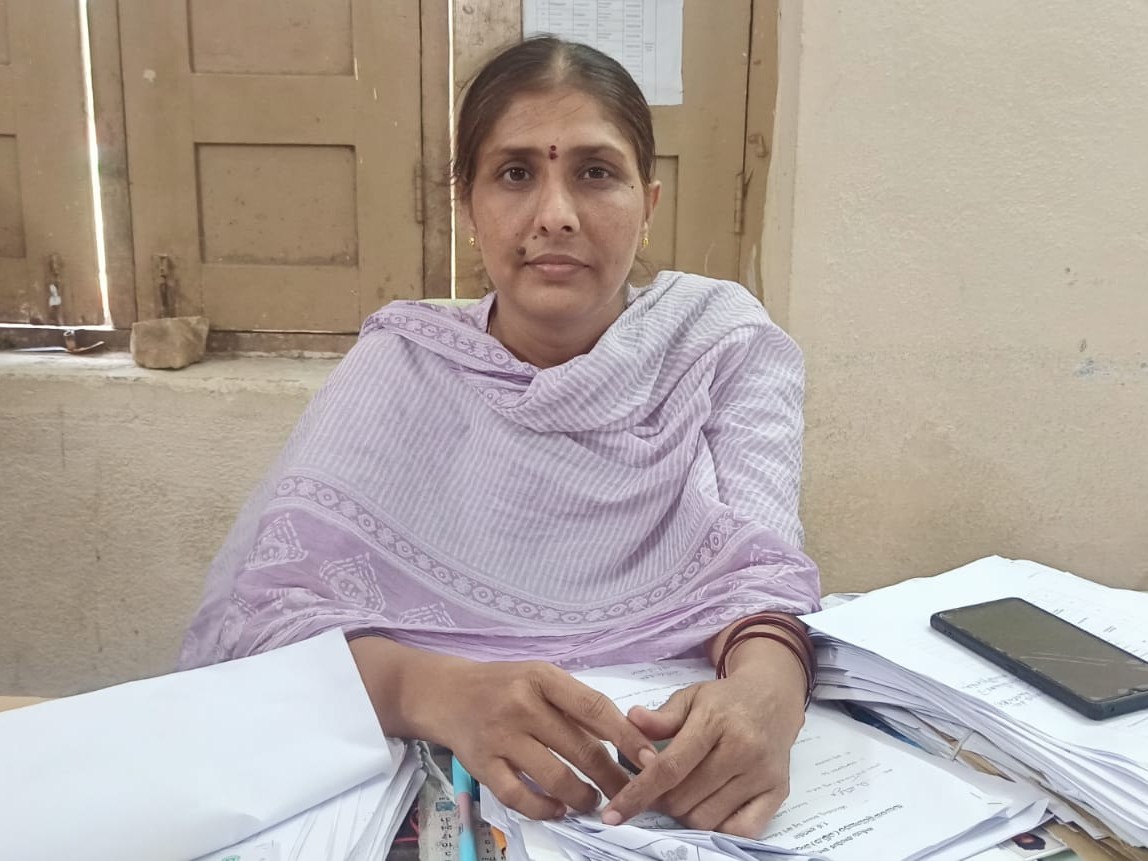 బాధ్యతలు స్వీకరించిన ముదిగొండ నూతన ఆర్ఐ
