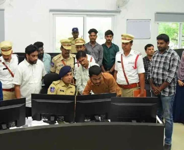 ట్రాఫిక్ నిబంధనలపై కఠిన చర్యలు