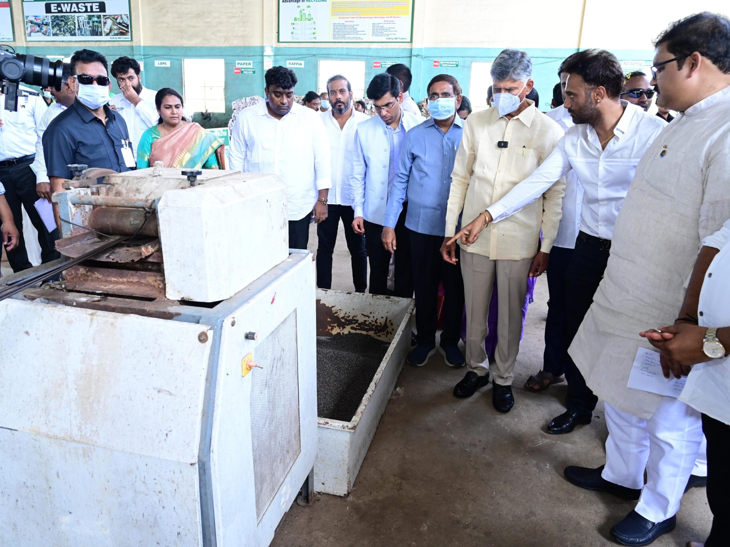 వేస్ట్ ప్రాసెసింగ్ యూనిట్‌ను పరిశీలించిన సీఎం