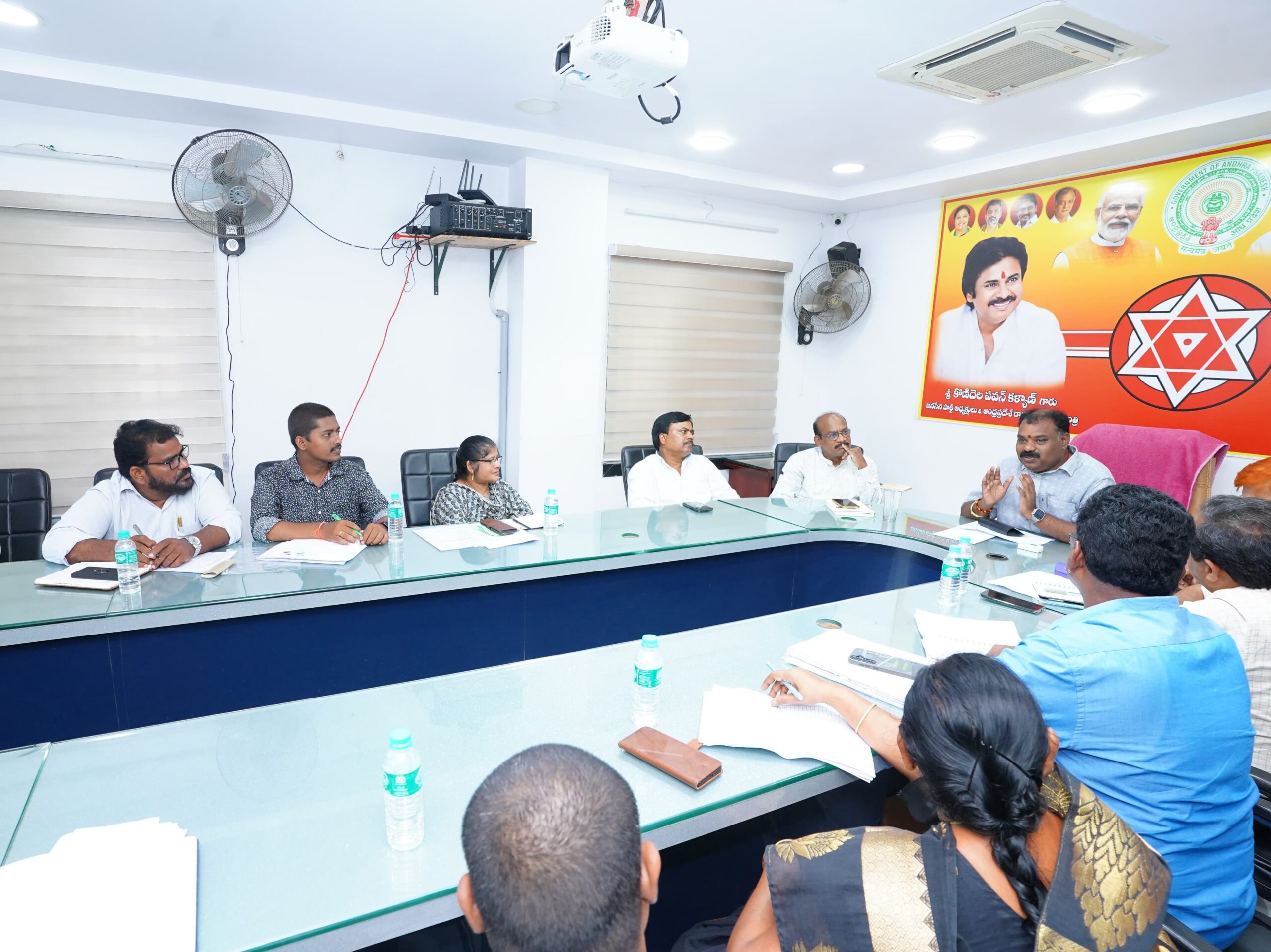 ‘సంక్షేమ పథకాలు అందే విధంగా చూడాలి’