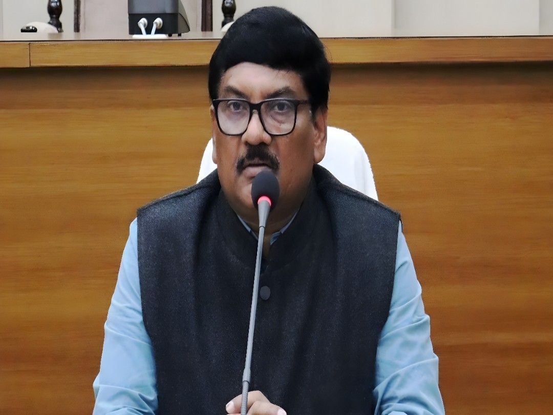 ‘వీధివ్యాపారులకు గుర్తింపు కార్డు తప్పనిసరి’